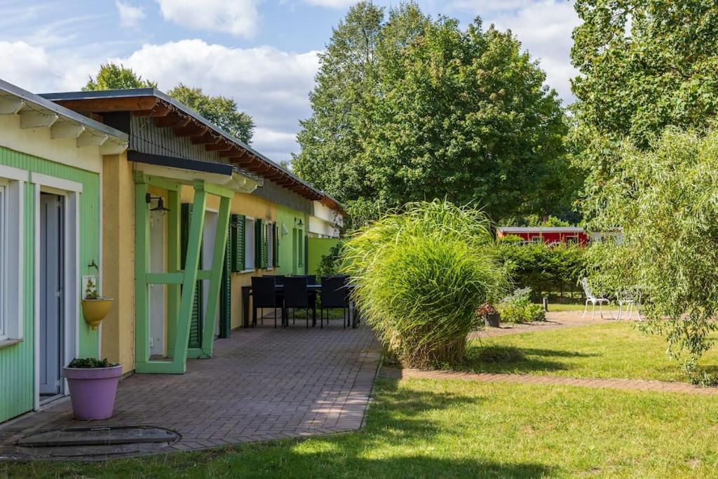 Ferienhaus Goldene Zeit I Terasse I Parkplatz I 3 Sz I 2 Baeder I 2 Min Zum See โยอาคิมสทาล ภายนอก รูปภาพ